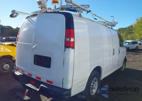 2015 Chevrolet Express 2500 Work Van из США, поврежденный, VIN 1GCWGFCF7F1169136